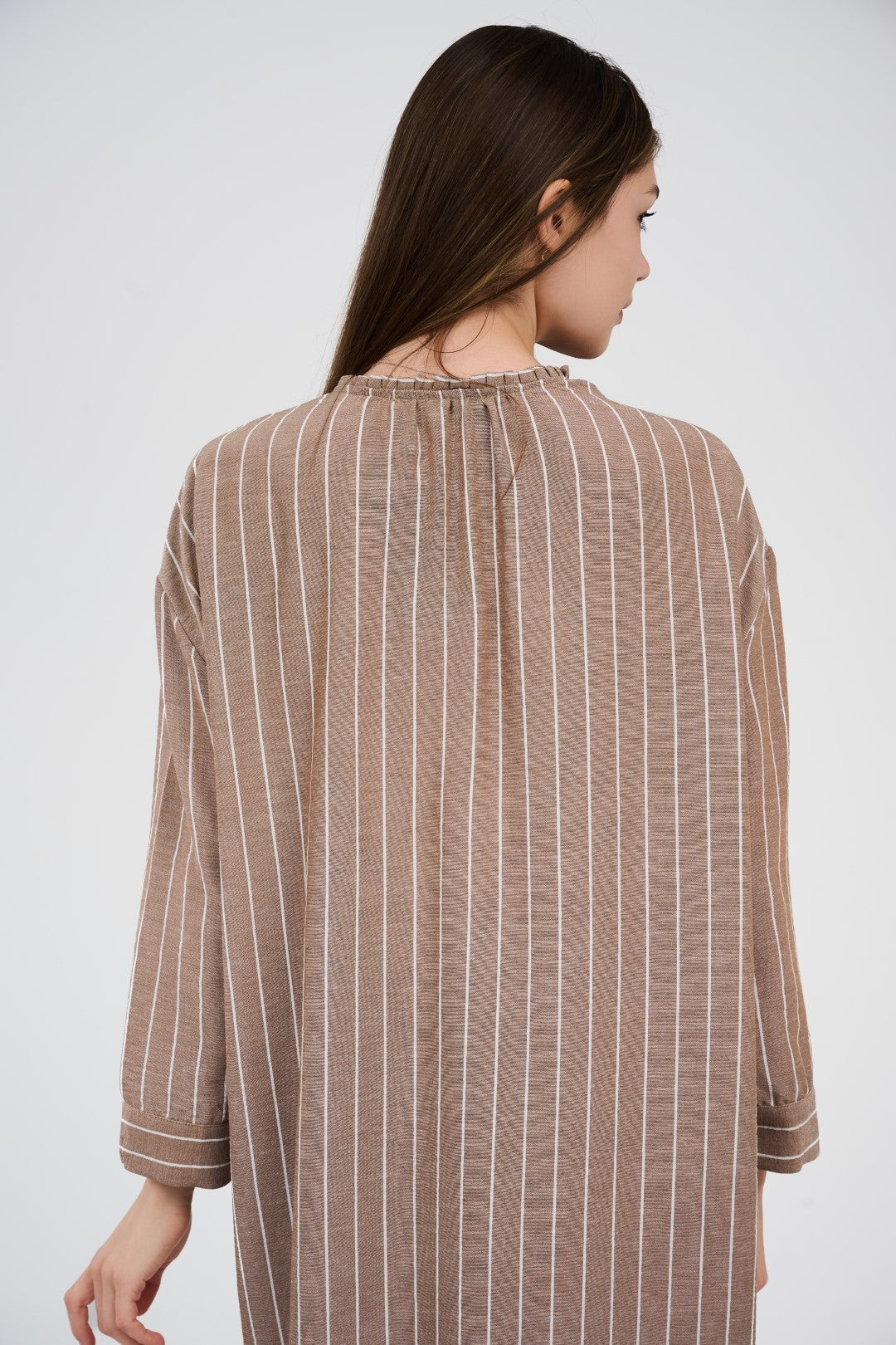 فستان/عباية كتان ماكسي مخطط