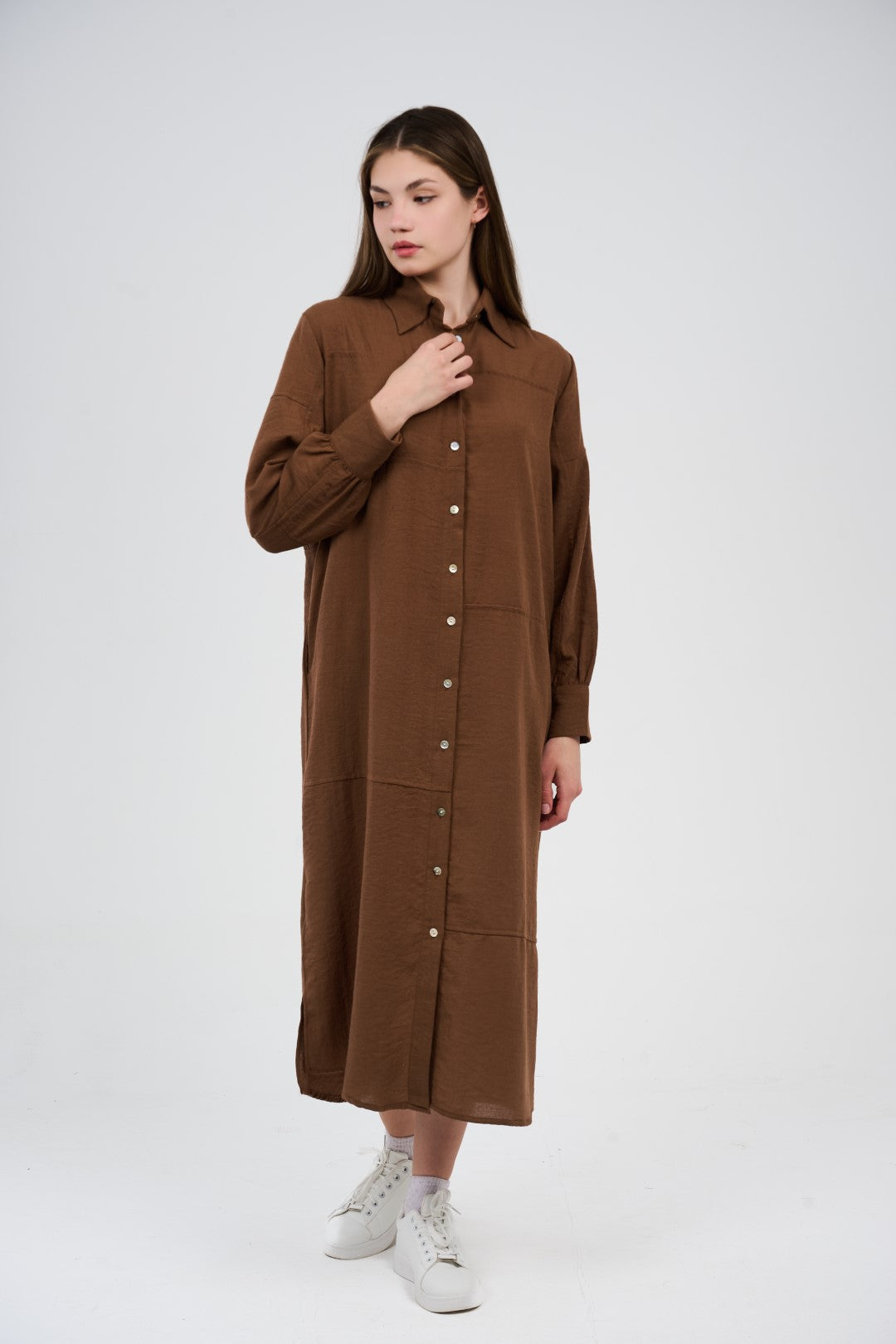 فستان قميص طويل بأزرار أمامية 