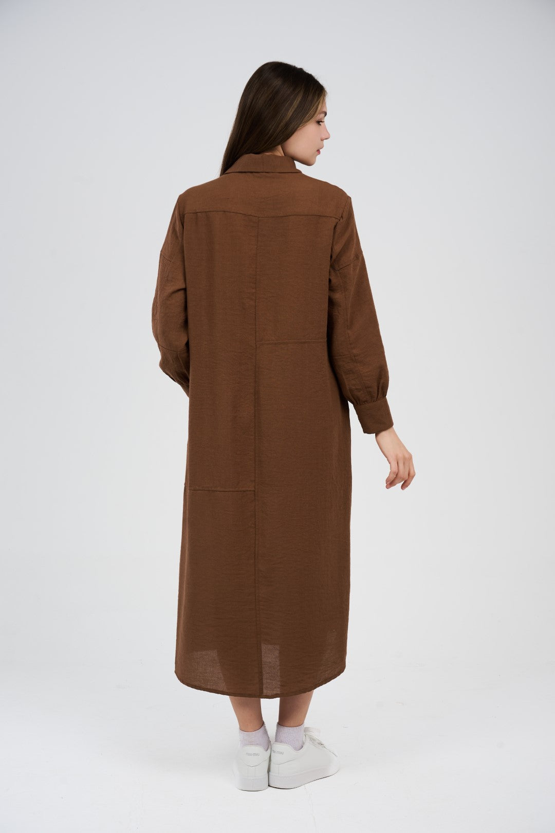 فستان قميص طويل بأزرار أمامية 