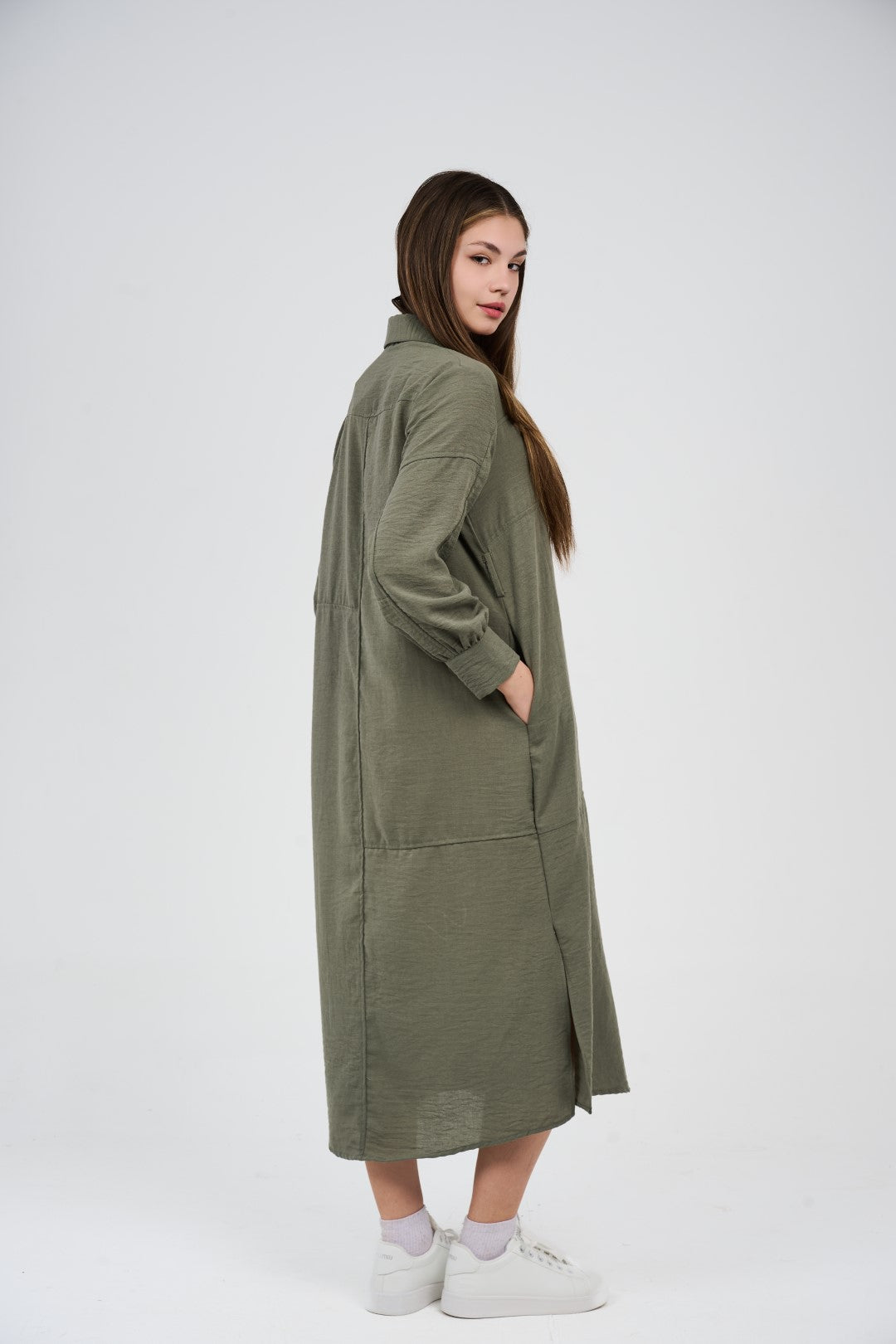 فستان قميص طويل بأزرار أمامية 