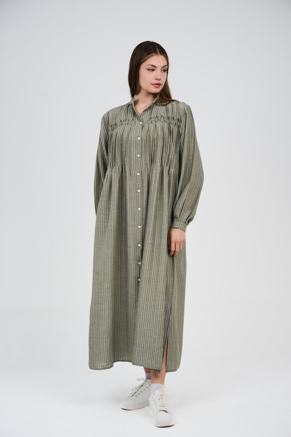 فستان قميص ماكسي مخطط بأزرار أمامية