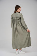 فستان قميص ماكسي مخطط بأزرار أمامية