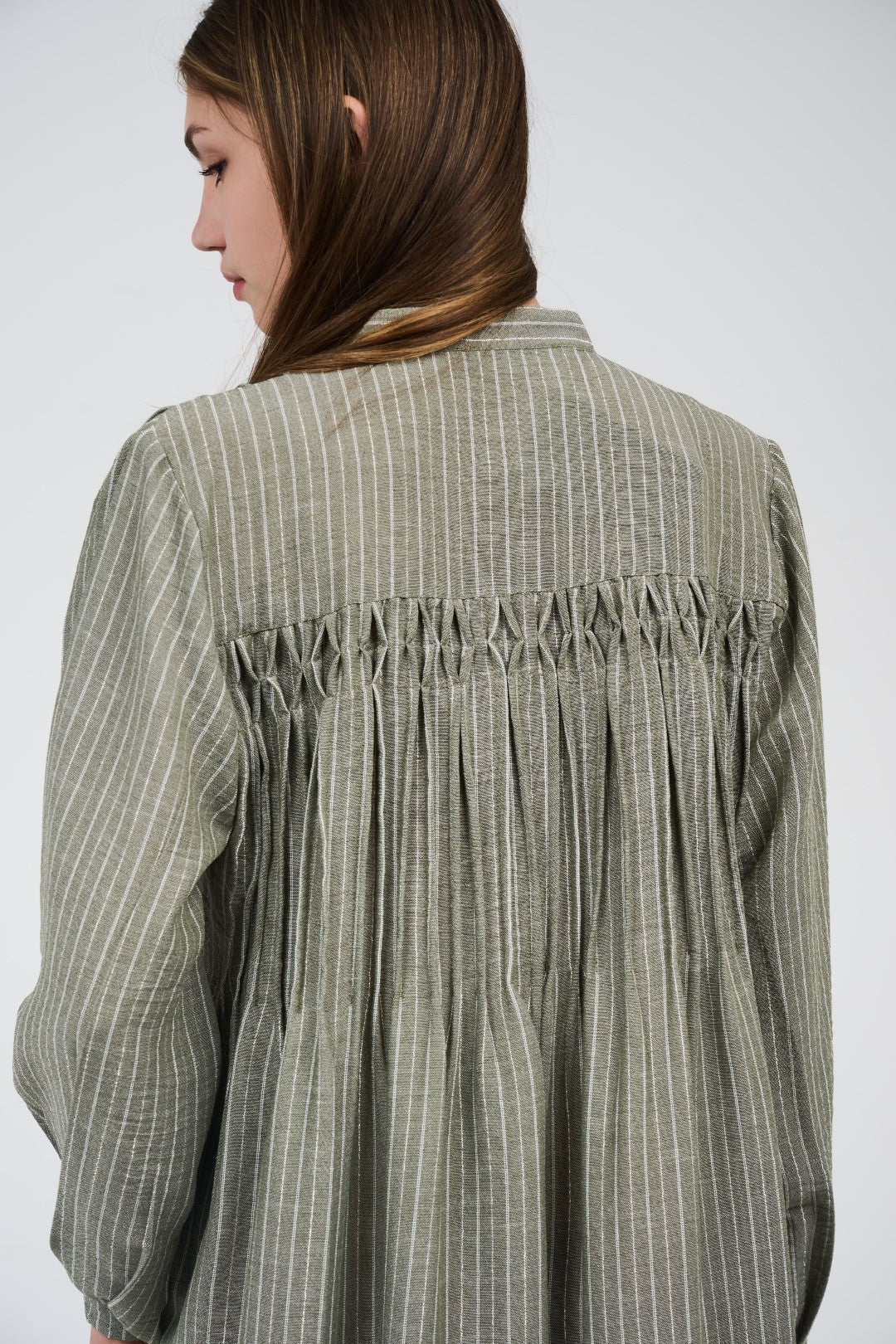 فستان قميص ماكسي مخطط بأزرار أمامية