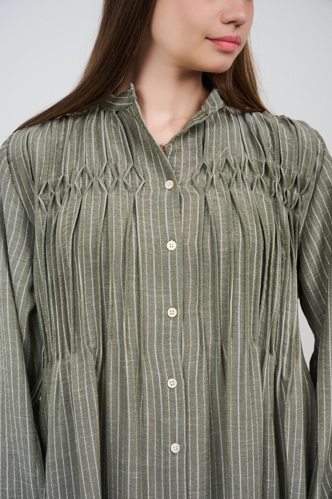 فستان قميص ماكسي مخطط بأزرار أمامية