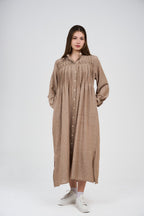 فستان قميص ماكسي مخطط بأزرار أمامية