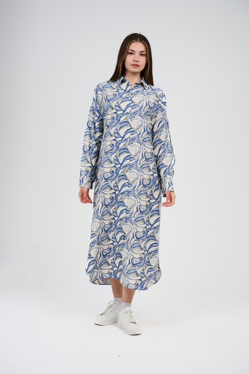 فستان قميص مطبوع بطول ميدي/ماكسي بأزرار أمامية 

