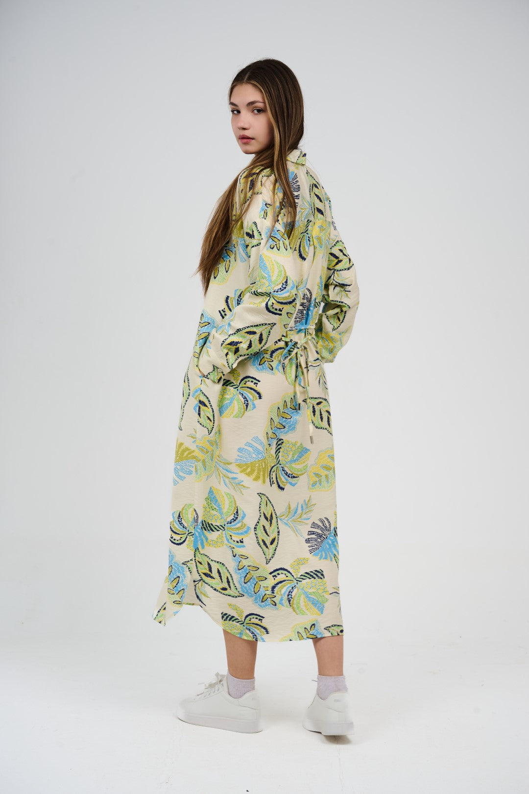 فستان قميص مطبوع بطول ميدي/ماكسي بأزرار أمامية 

