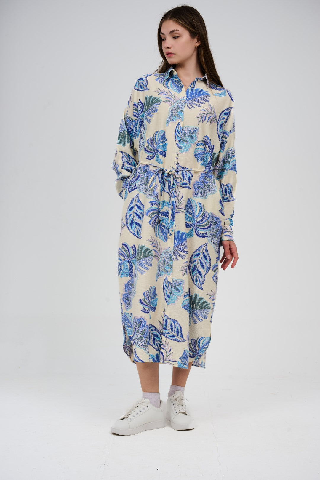 فستان قميص مطبوع بطول ميدي/ماكسي بأزرار أمامية 

