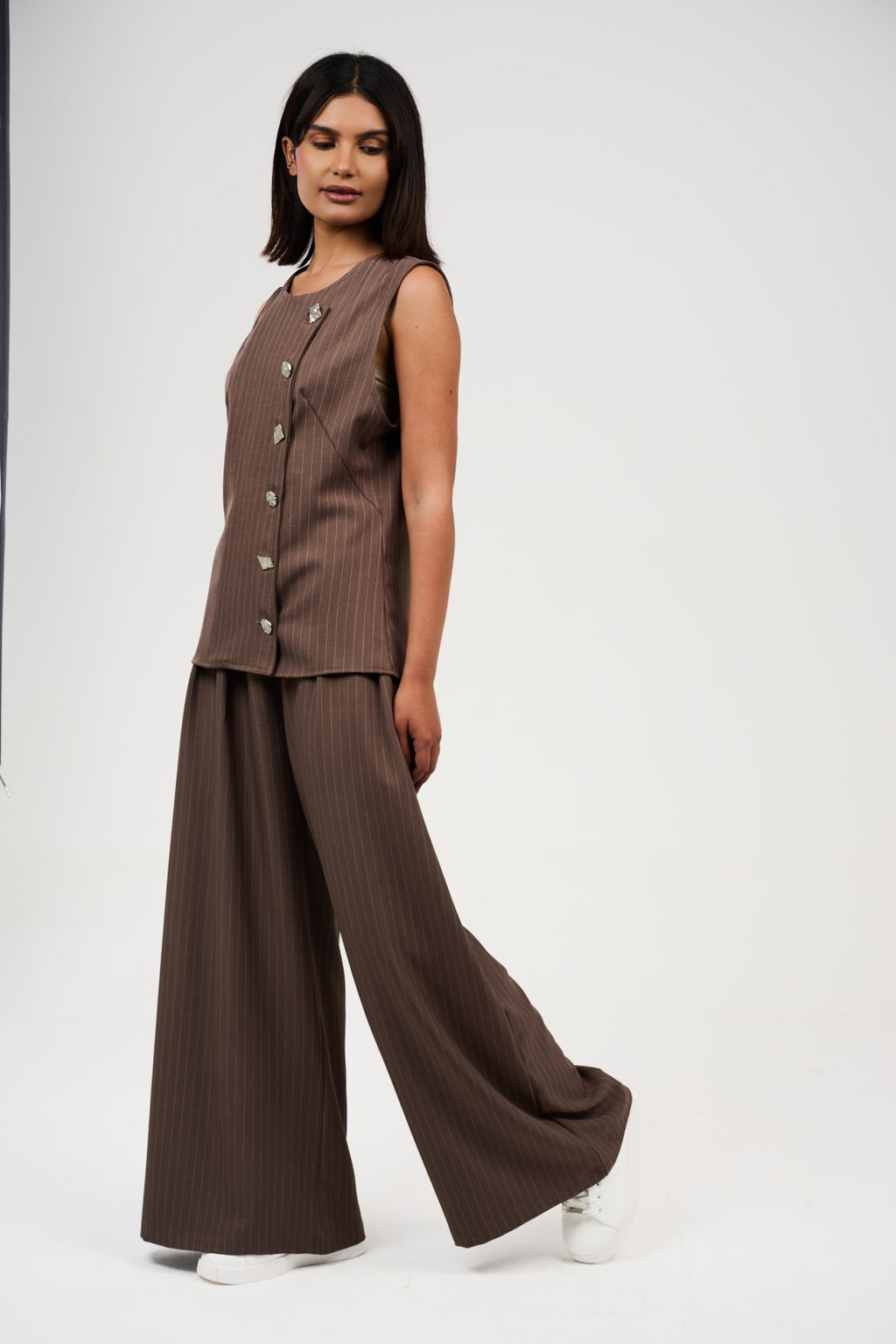 Tow-Piece Suit Set: Vest & Wide-Leg Pants
