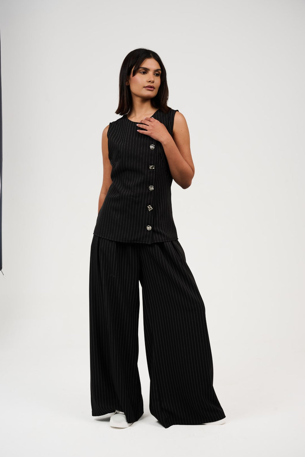 Tow-Piece Suit Set: Vest & Wide-Leg Pants
