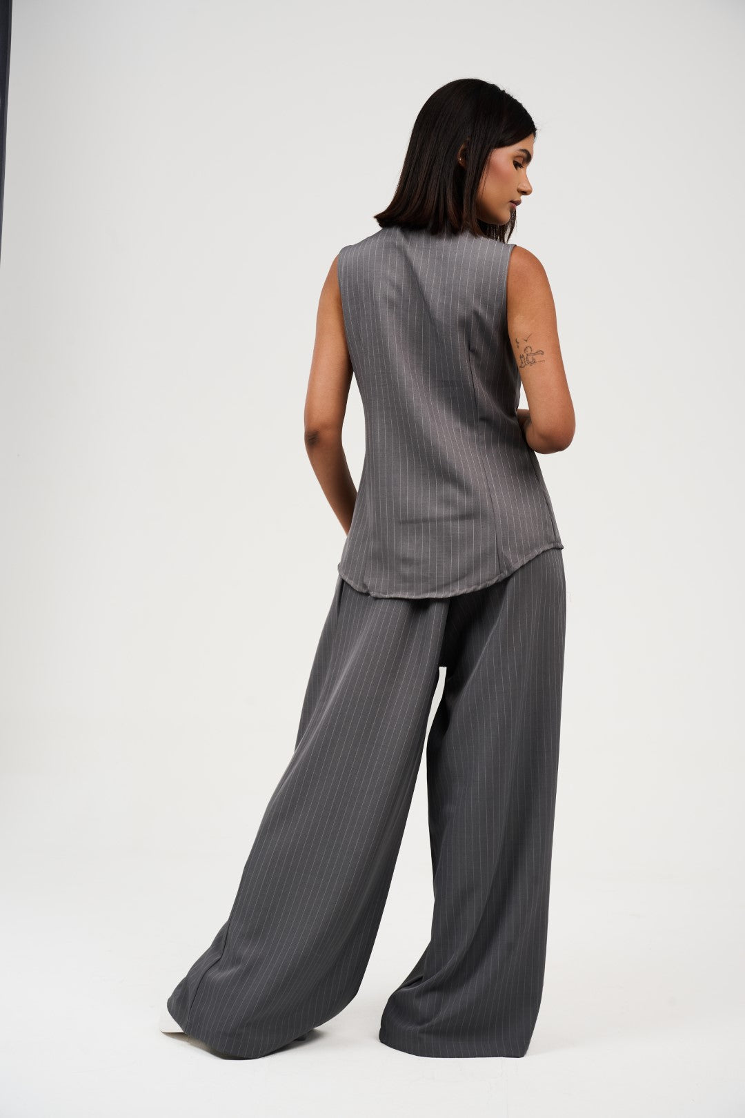 Tow-Piece Suit Set: Vest & Wide-Leg Pants
